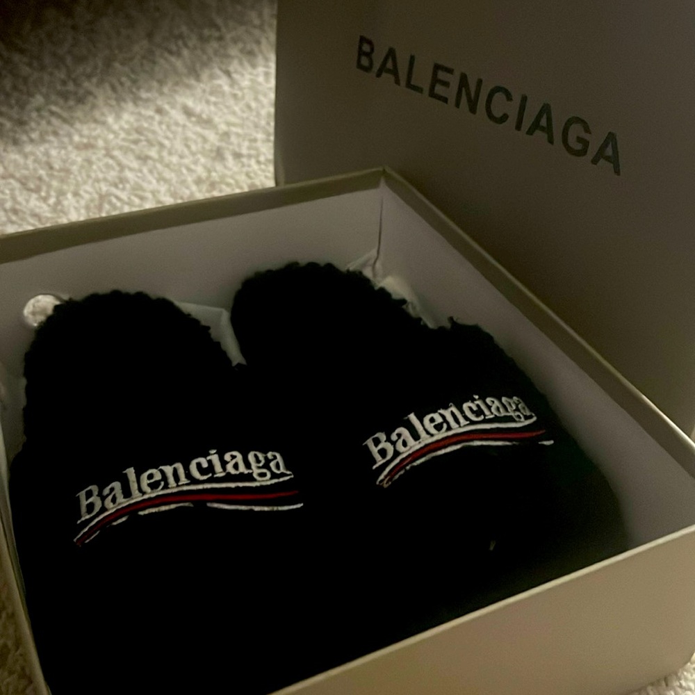 Balenciaga Black Textured Slides